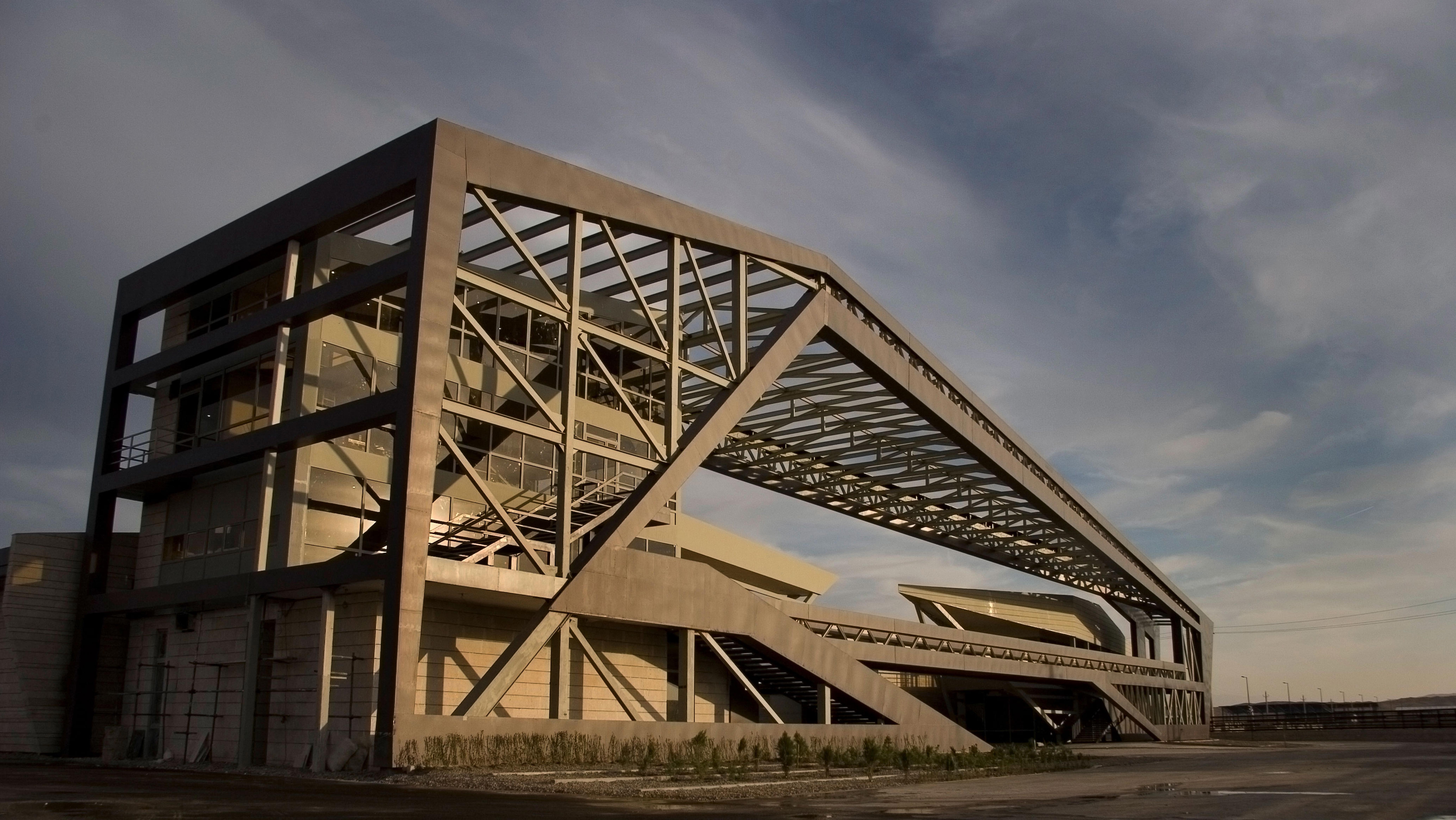 00--Welcoming-Page-07